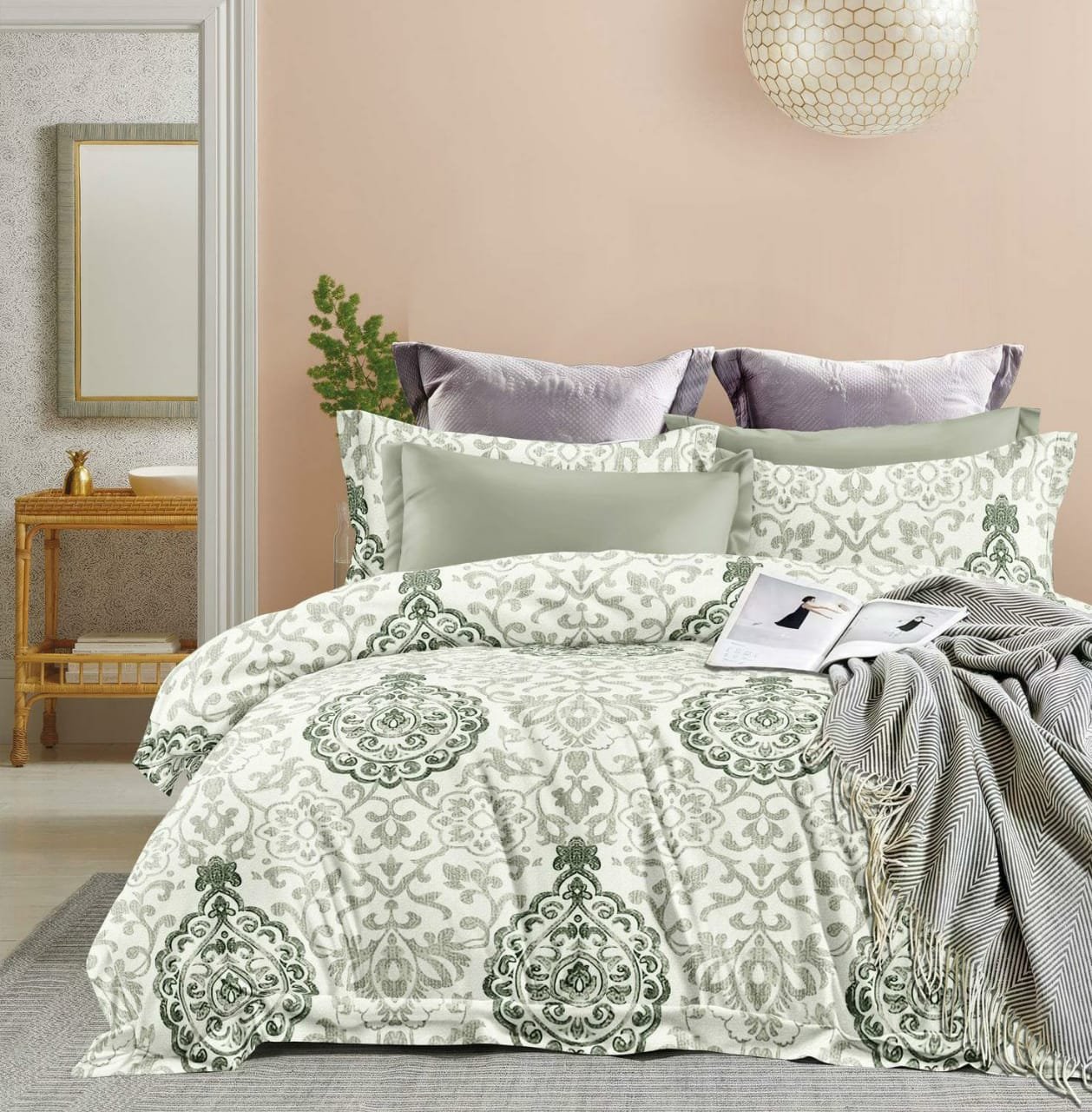 Elegant Green Floral Printed Bedsheet Set